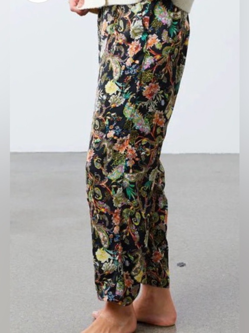 Lolly's Laundry black paisley pants size large